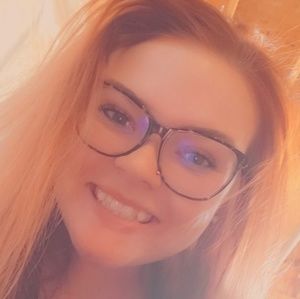 Meet your Posher, Aimee